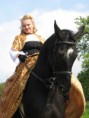 Ukázky jízdy v dámském sedle